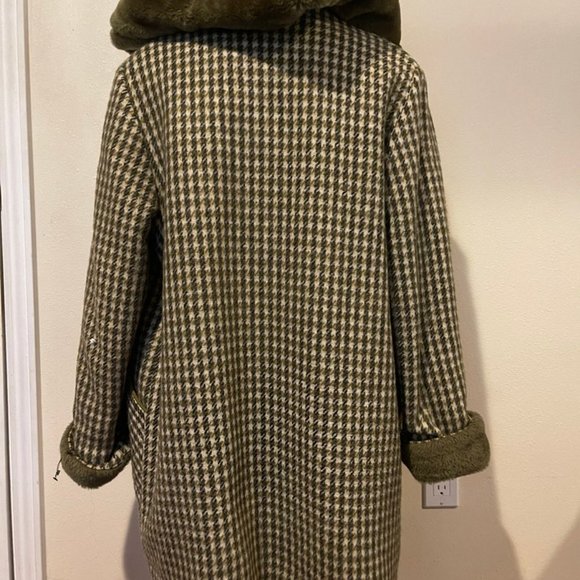 Davis of Boston | vintage hooded coat - Picture 5 of 5